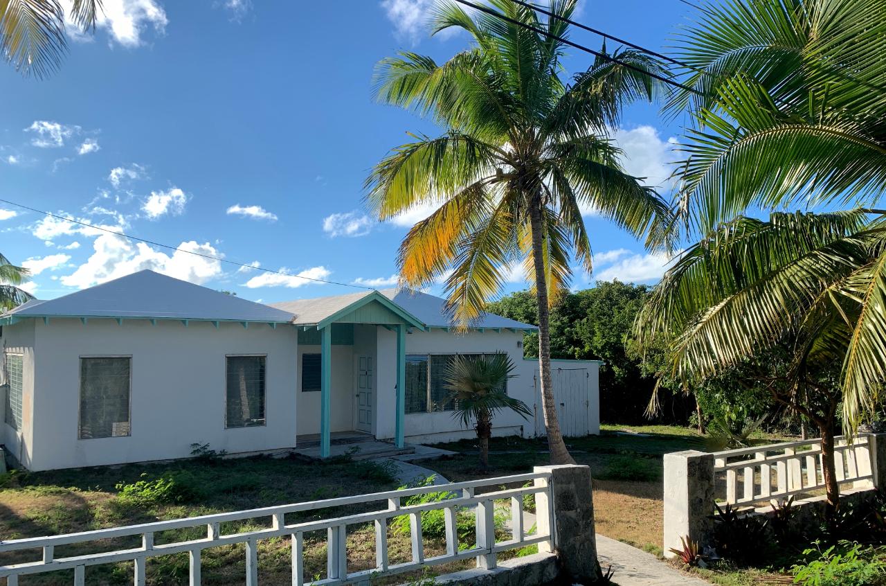 /listing-single-family-home-in-stella-maris-39905.html from Coldwell Banker Bahamas Real Estate