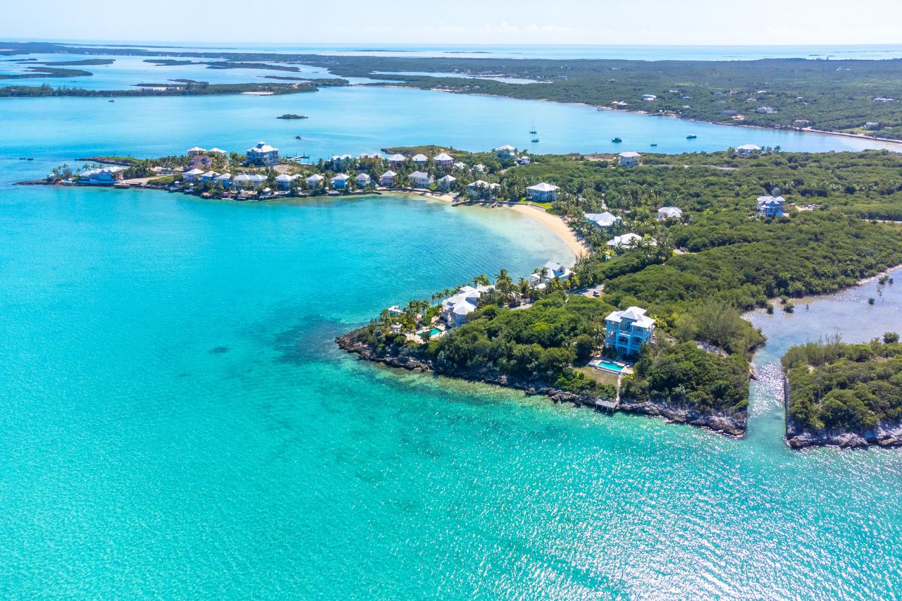/listing-lots-acreage-in-february-point-40185.html from Coldwell Banker Bahamas Real Estate
