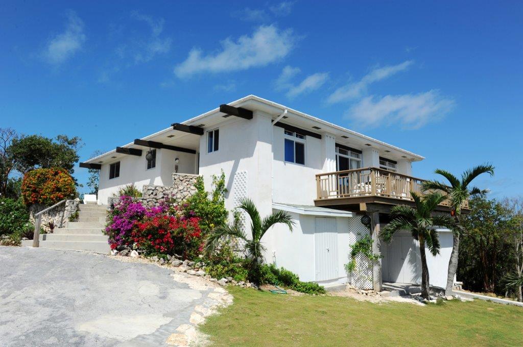 /listing-single-family-home-in-governors-harbour-42162.html from Coldwell Banker Bahamas Real Estate