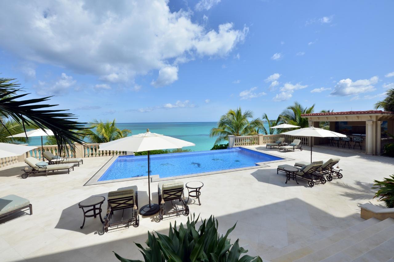 /listing-single-family-home-in-old-fort-bay-51469.html from Coldwell Banker Bahamas Real Estate