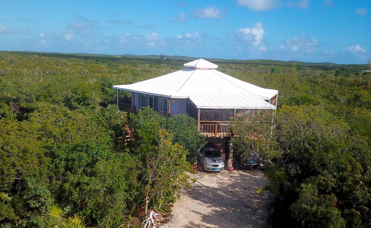 /listing-single-family-home-in-wemyss-settlement-41119.html from Coldwell Banker Bahamas Real Estate