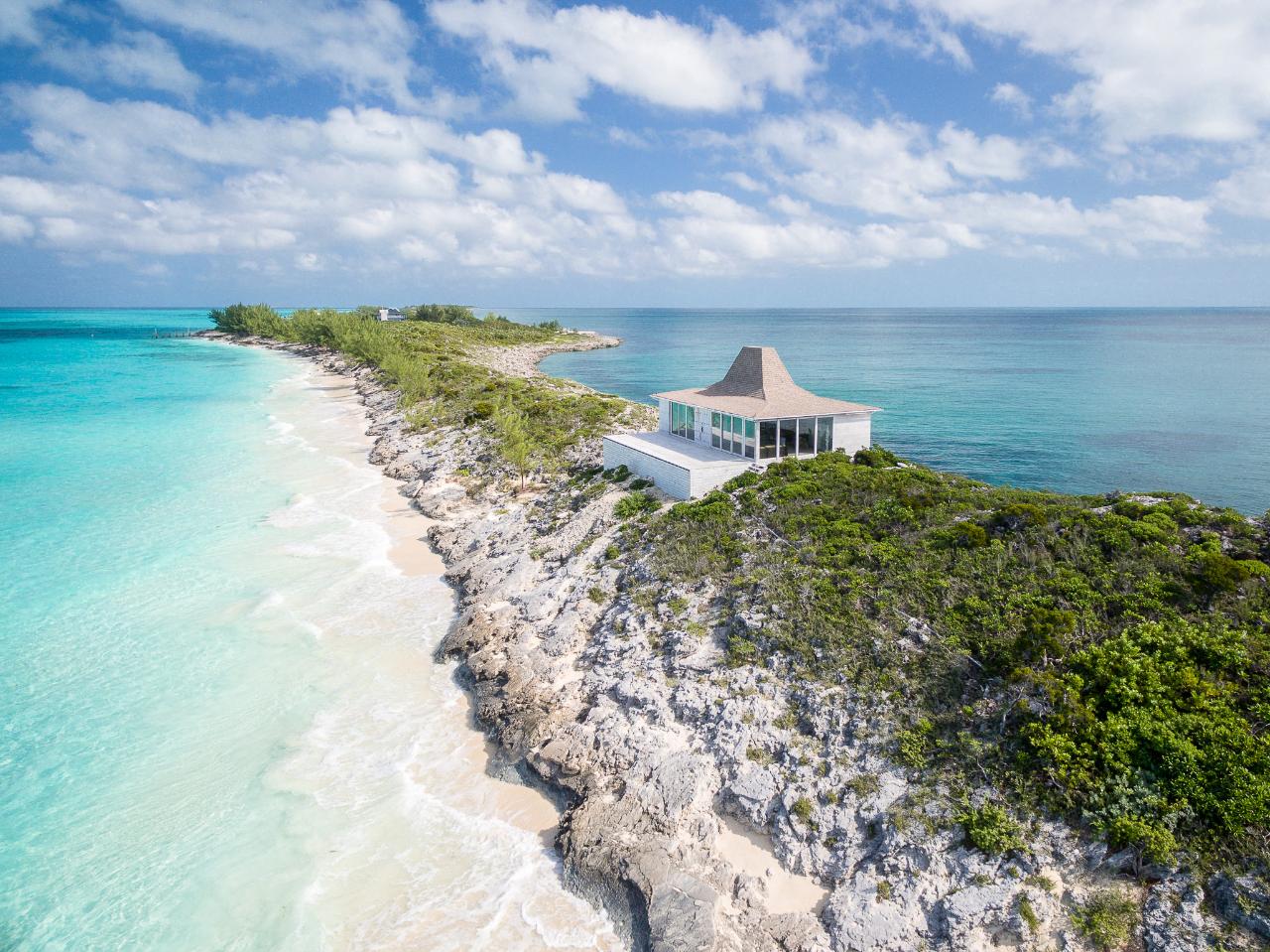 /listing-single-family-home-in-rose-island-47481.html from Coldwell Banker Bahamas Real Estate