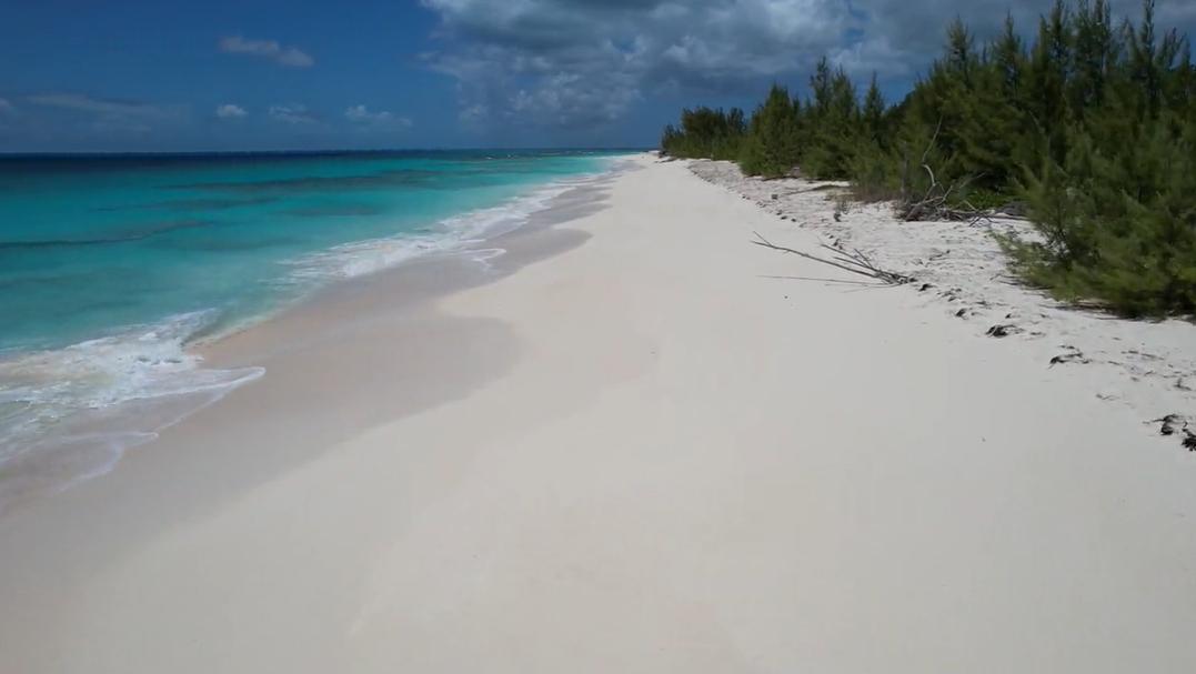 /listing-lots-acreage-in-rum-cay-45073.html from Coldwell Banker Bahamas Real Estate