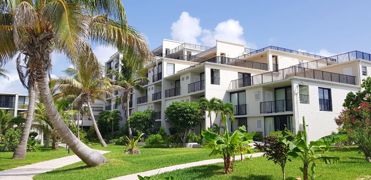/listing-condo-in-lucaya-67013.html from Coldwell Banker Bahamas Real Estate