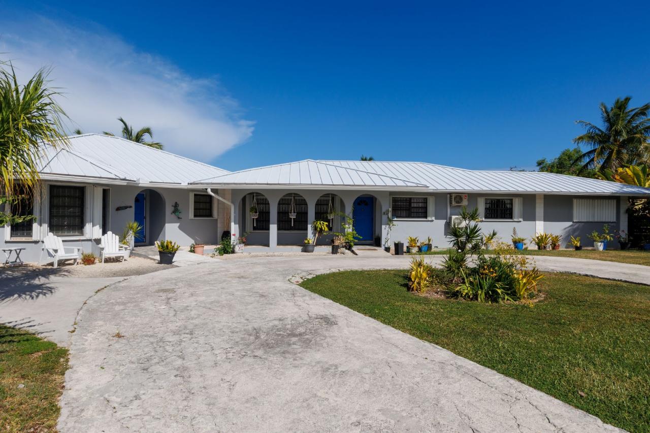 /listing-single-family-home-in-greening-glade-43748.html from Coldwell Banker Bahamas Real Estate