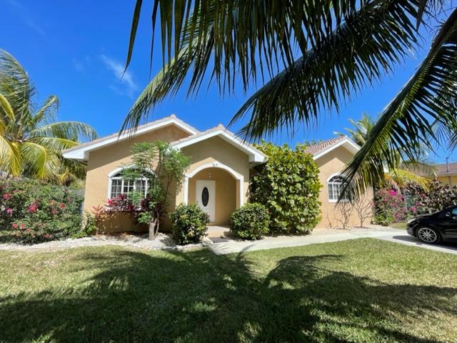 /listing-single-family-home-in-lucaya-66472.html from Coldwell Banker Bahamas Real Estate