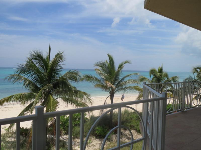 /listing-condo-in-love-beach-43930.html from Coldwell Banker Bahamas Real Estate
