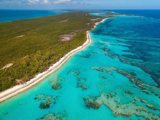 /listing-lots-acreage-in-tarpum-bay-44178.html from Coldwell Banker Bahamas Real Estate