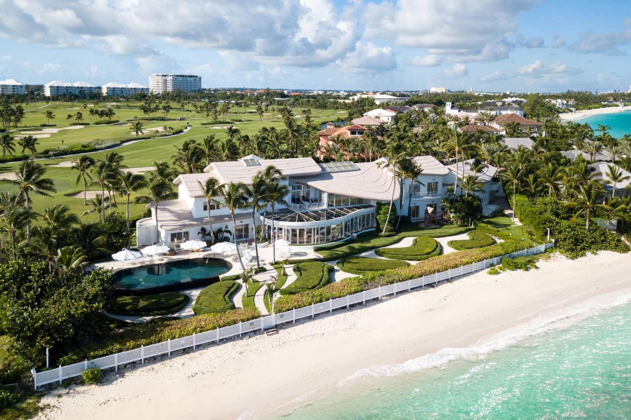 /listing-single-family-home-in-paradise-island-44657.html from Coldwell Banker Bahamas Real Estate