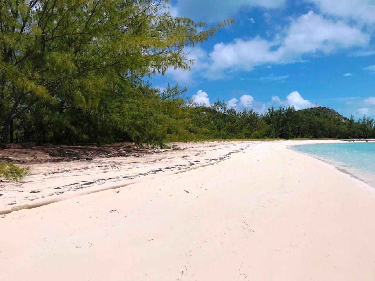 /listing-lots-acreage-in-exuma-cays-44692.html from Coldwell Banker Bahamas Real Estate