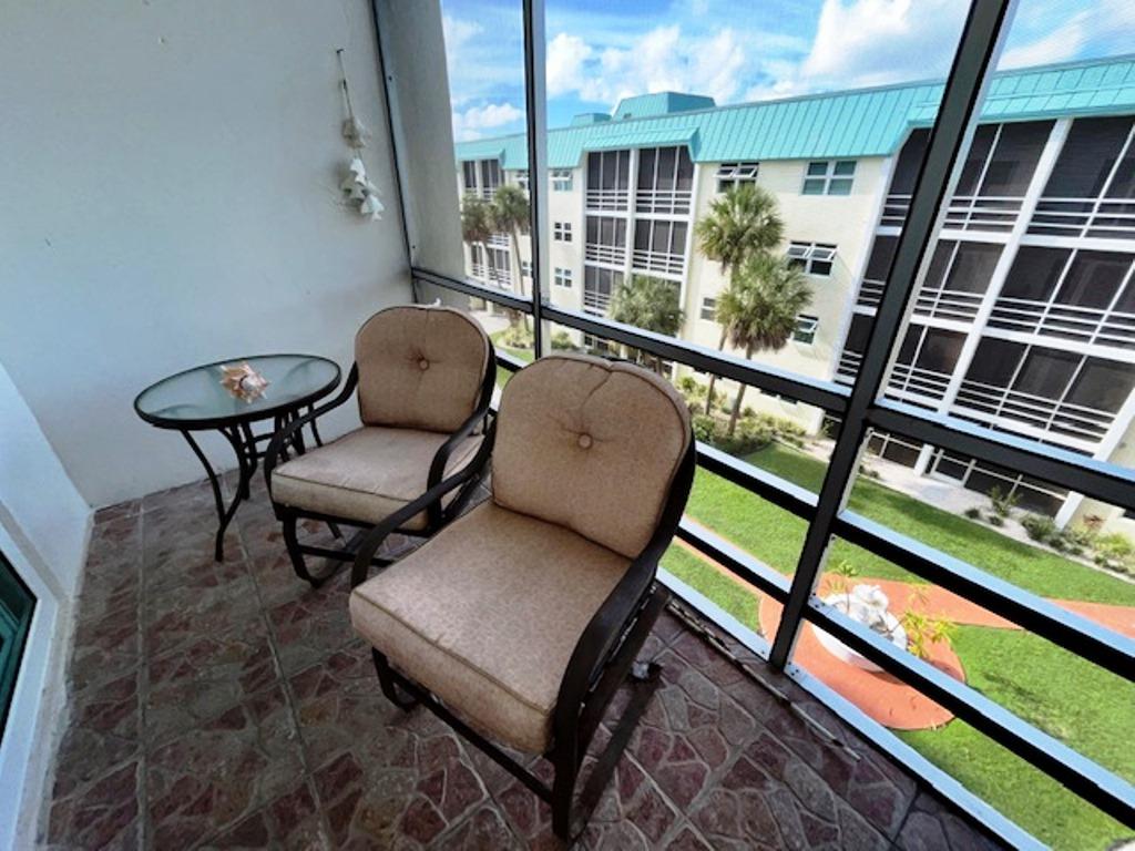 /listing-condo-in-bahama-reef-yacht-country-club-67629.html from Coldwell Banker Bahamas Real Estate