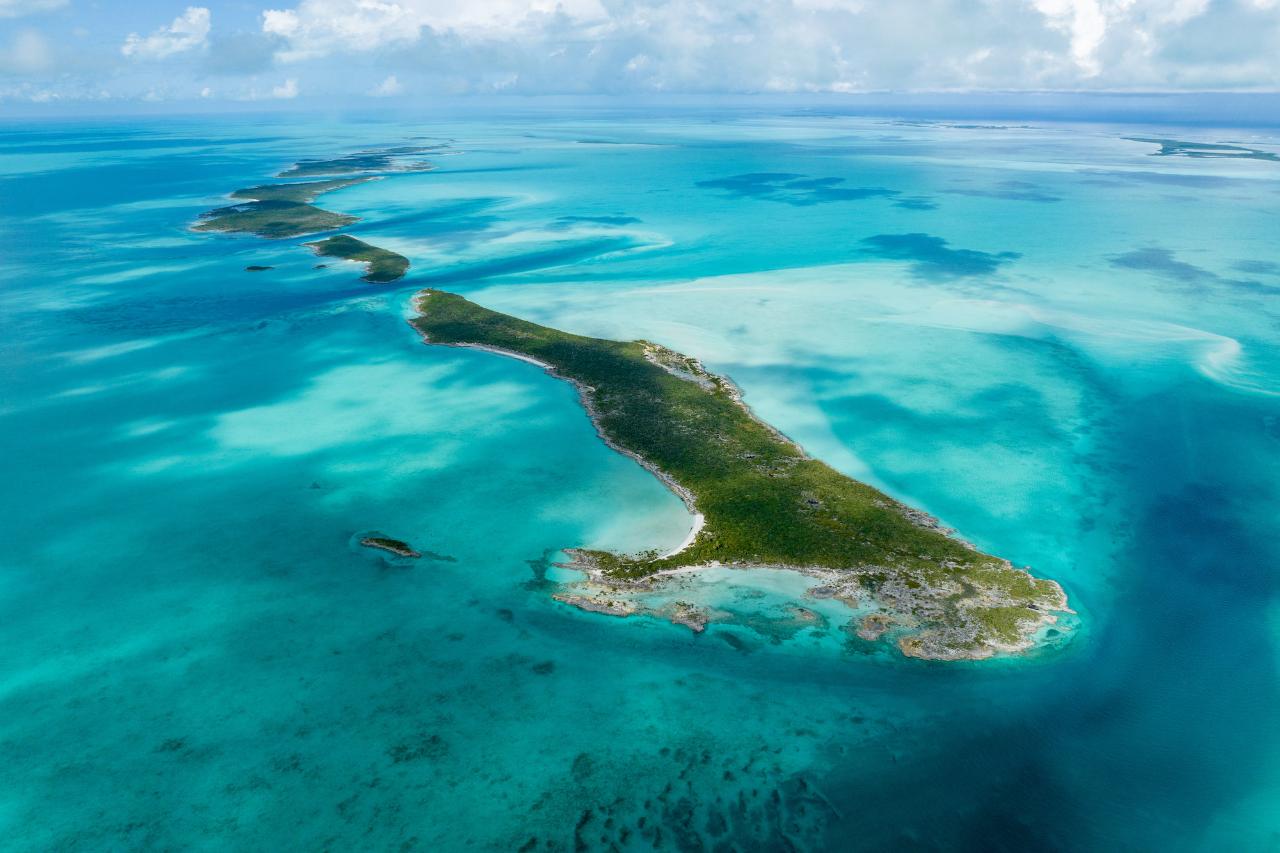 /listing-lots-acreage-in-exuma-cays-44927.html from Coldwell Banker Bahamas Real Estate