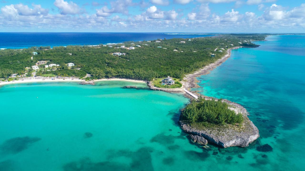 /listing-lots-acreage-in-rainbow-bay-44973.html from Coldwell Banker Bahamas Real Estate
