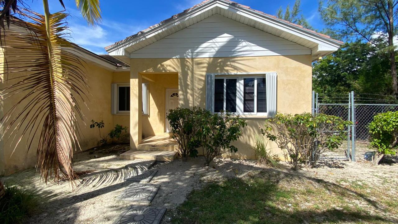 /listing-full-duplex-in-fortune-point-45290.html from Coldwell Banker Bahamas Real Estate