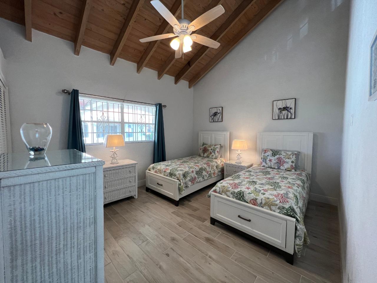 /listing-condo-in-paradise-island-45493.html from Coldwell Banker Bahamas Real Estate