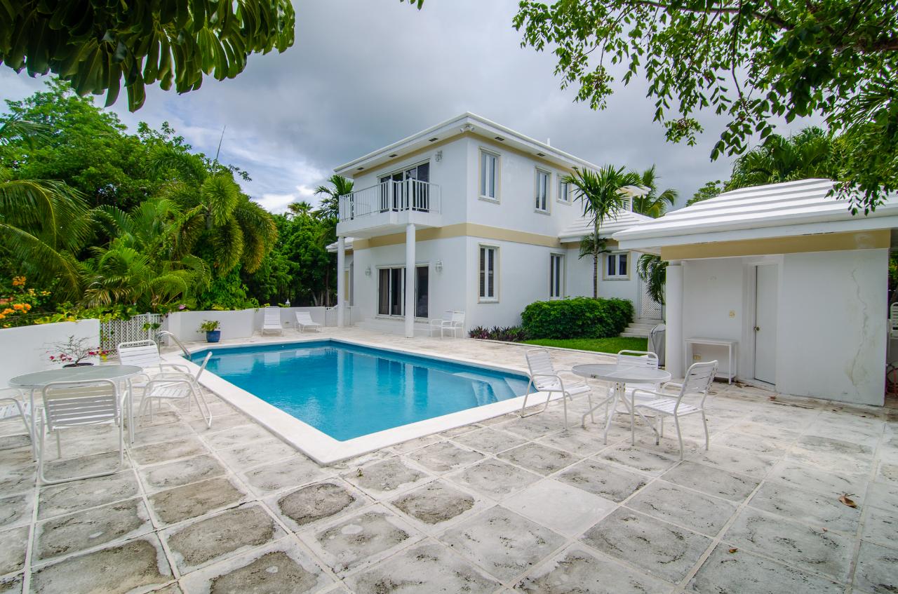 /listing-single-family-home-in-lyford-cay-45548.html from Coldwell Banker Bahamas Real Estate