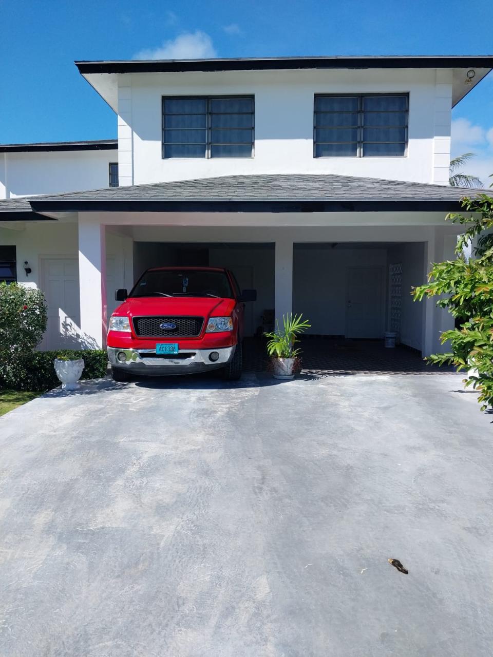 /listing-single-family-home-in-yamacraw-61415.html from Coldwell Banker Bahamas Real Estate