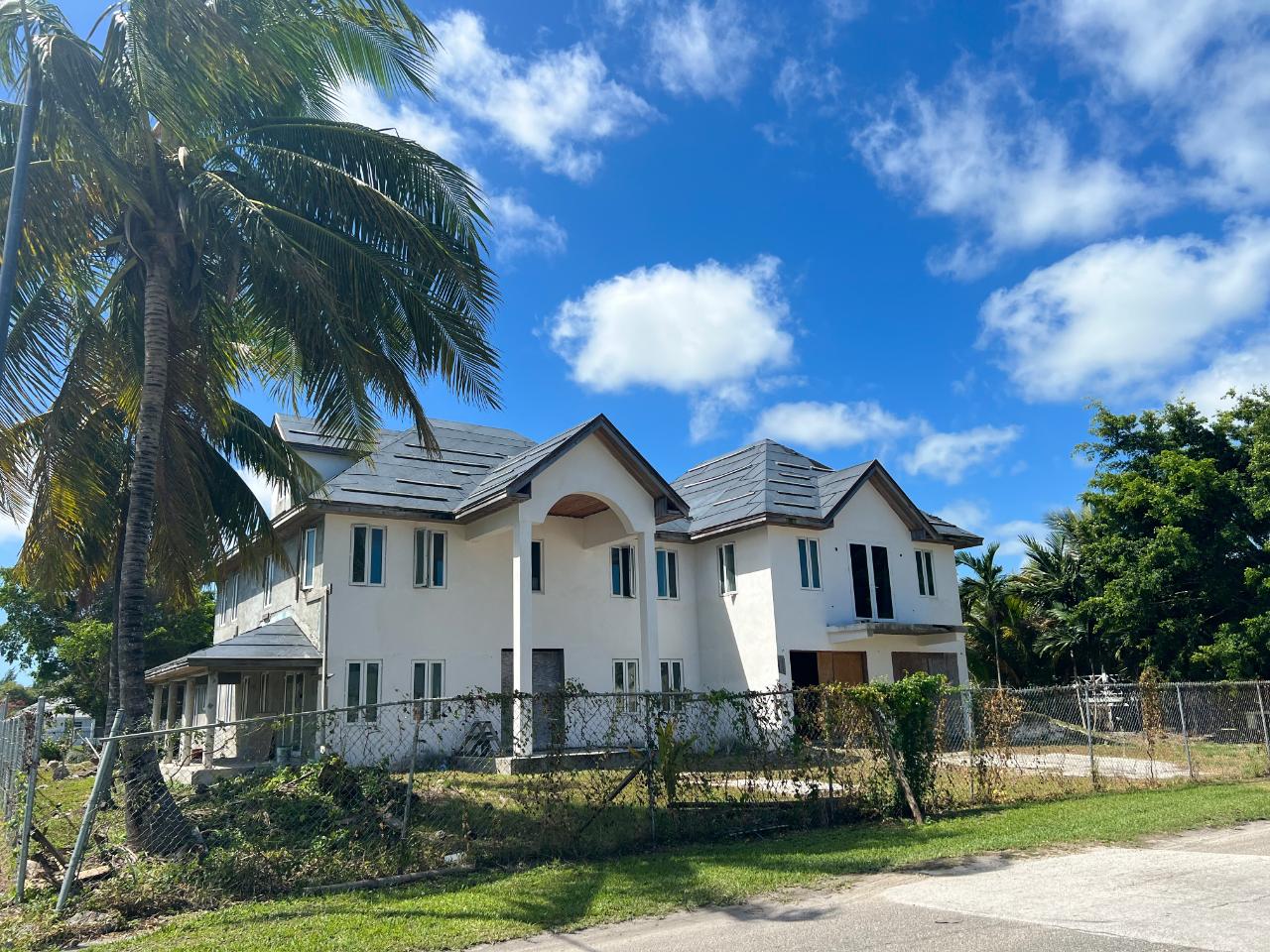 /listing-single-family-home-in-west-bay-street-46427.html from Coldwell Banker Bahamas Real Estate