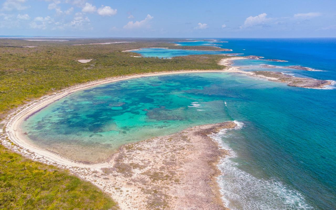 /listing-lots-acreage-in-gordons-46486.html from Coldwell Banker Bahamas Real Estate