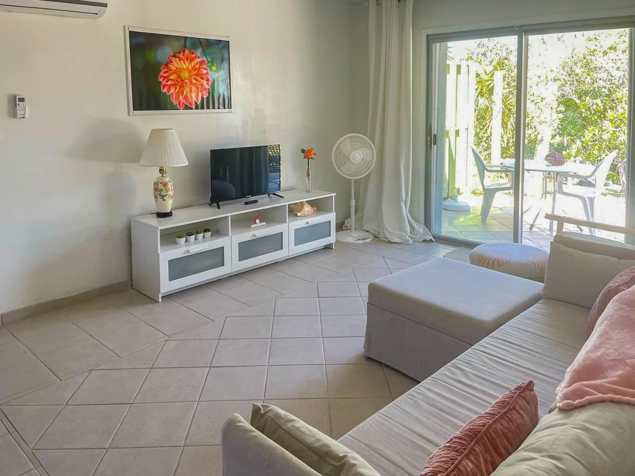 /listing-condo-in-columbus-landings-46977.html from Coldwell Banker Bahamas Real Estate