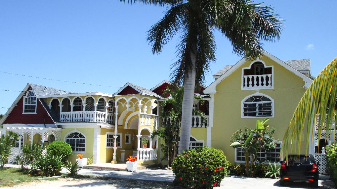 /listing-fourplex-in-winton-67774.html from Coldwell Banker Bahamas Real Estate