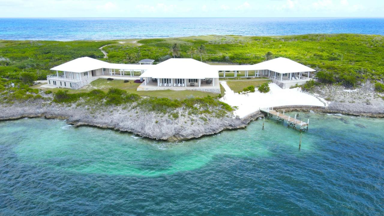 /listing-single-family-home-in-tilloo-cay-64368.html from Coldwell Banker Bahamas Real Estate