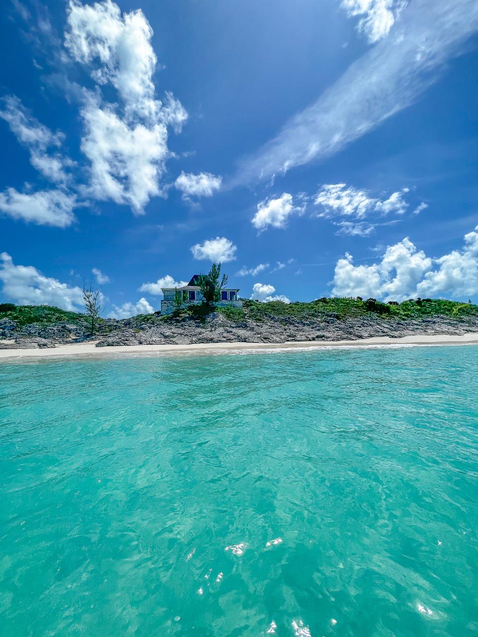 /listing-lots-acreage-in-rose-island-47482.html from Coldwell Banker Bahamas Real Estate