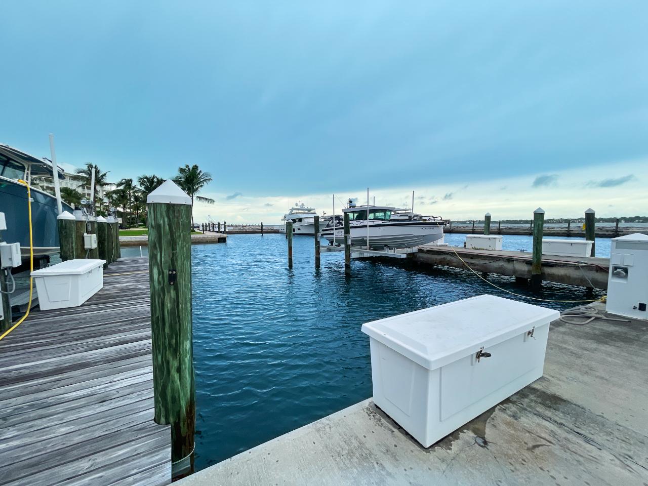 /listing-dock-in-paradise-island-59714.html from Coldwell Banker Bahamas Real Estate