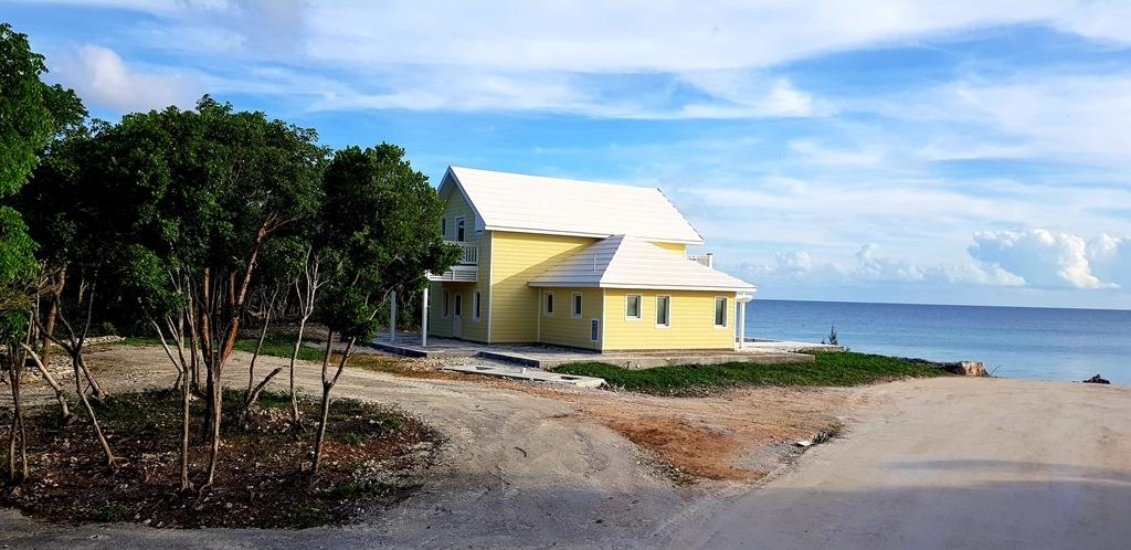 /listing-single-family-home-in-governors-harbour-54953.html from Coldwell Banker Bahamas Real Estate