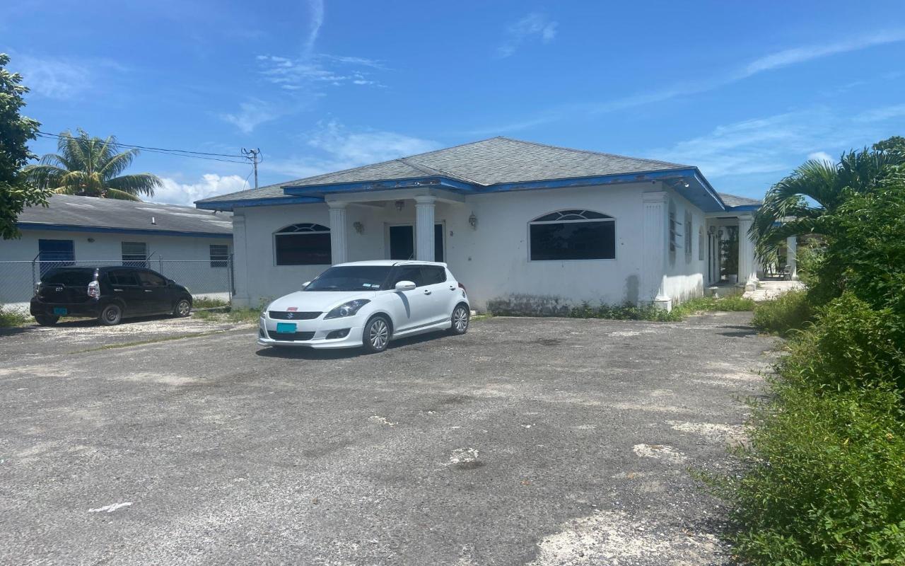 /listing-fourplex-in-carmichael-road-67270.html from Coldwell Banker Bahamas Real Estate