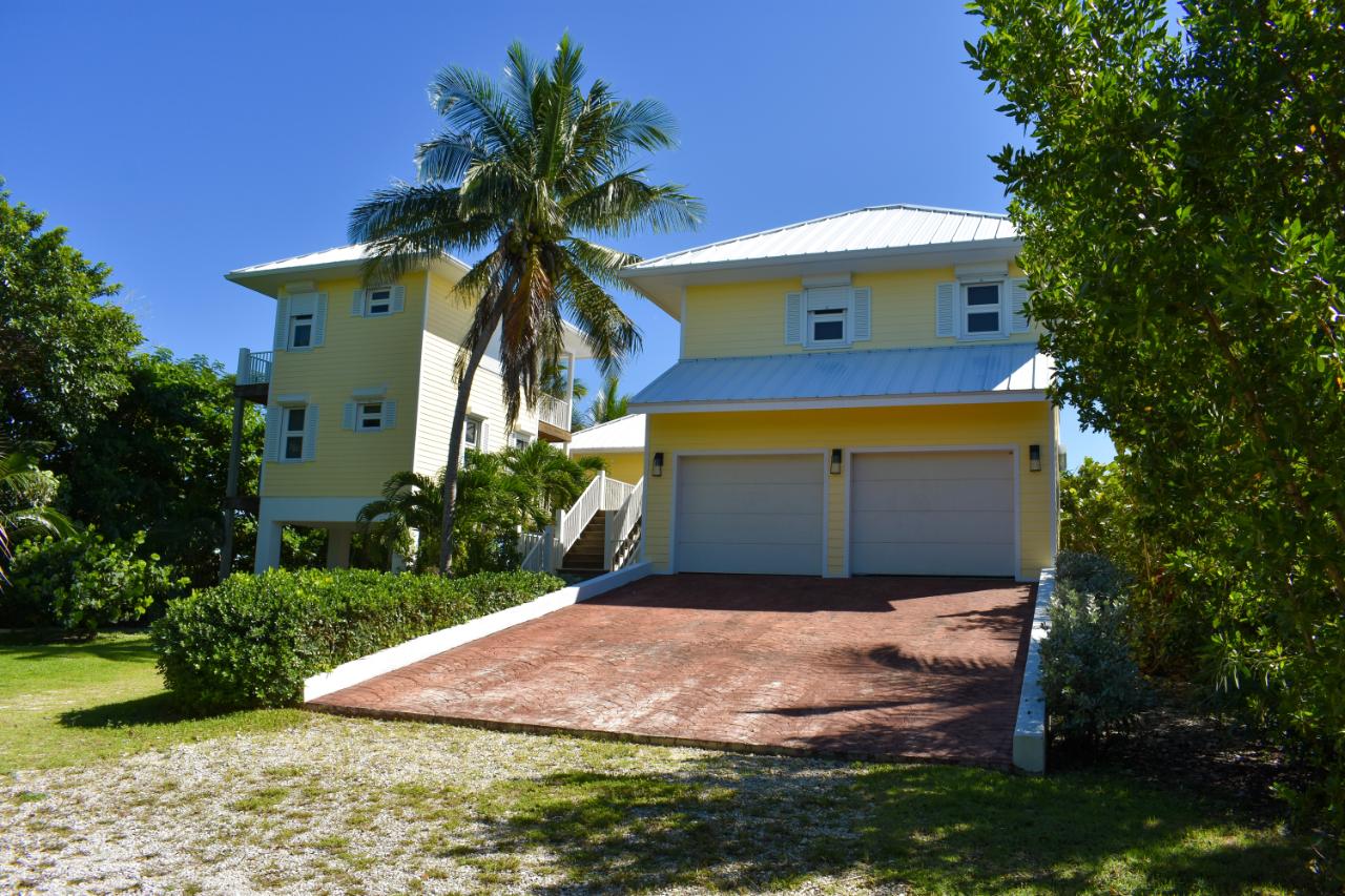 /listing-single-family-home-in-green-turtle-cay-67588.html from Coldwell Banker Bahamas Real Estate