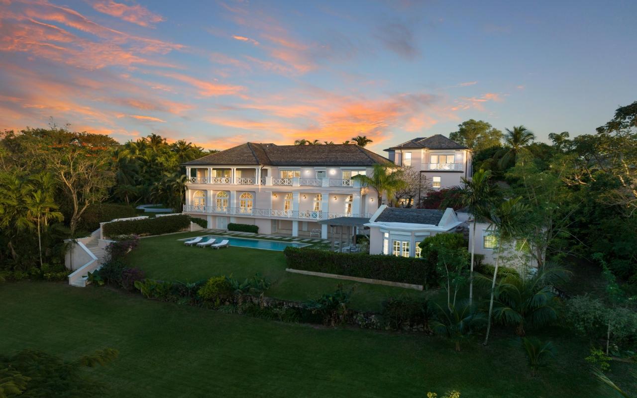 /listing-single-family-home-in-lyford-cay-49797.html from Coldwell Banker Bahamas Real Estate
