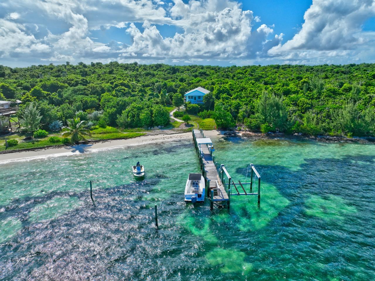/listing-single-family-home-in-lubbers-quarters-68720.html from Coldwell Banker Bahamas Real Estate