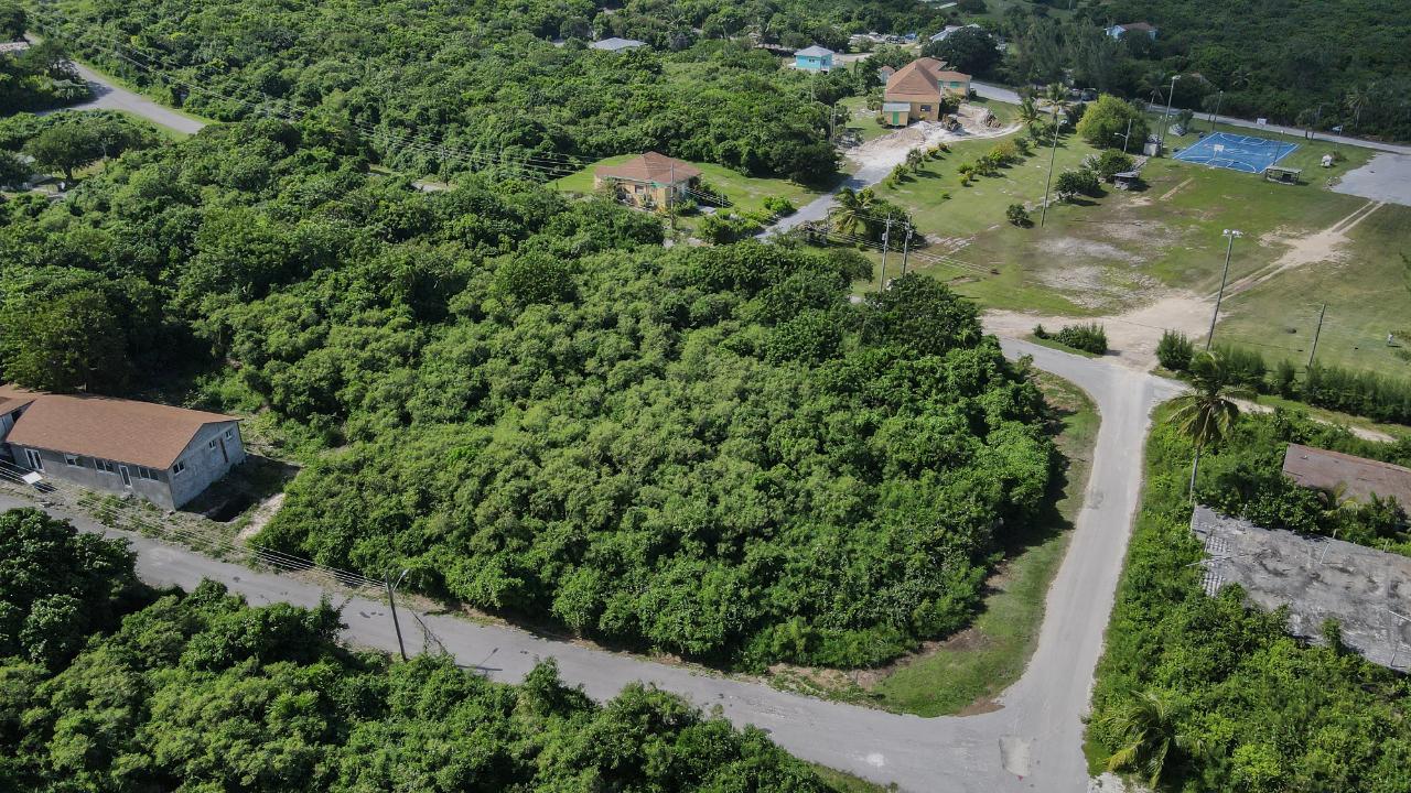 /listing-lots-acreage-in-savannah-sound-75947.html from Coldwell Banker Bahamas Real Estate