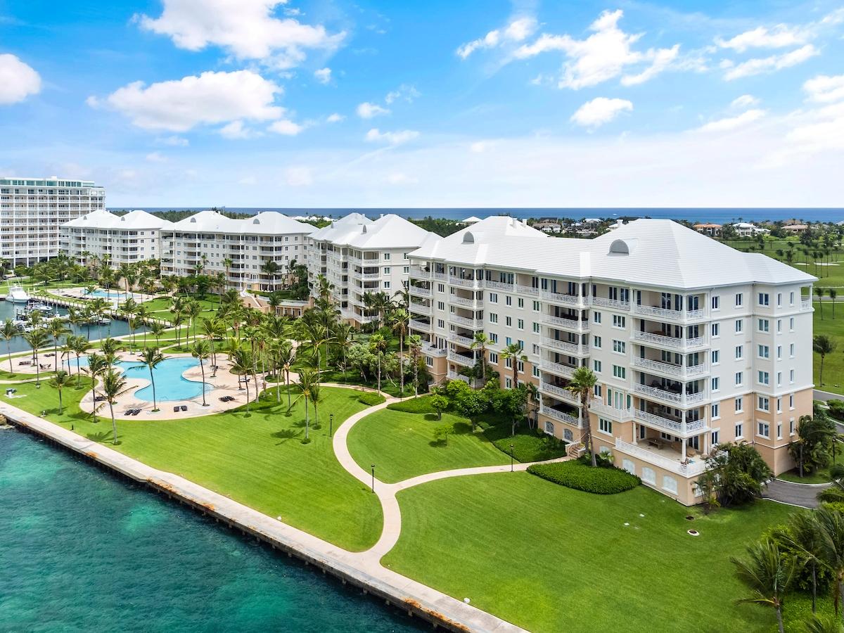 /listing-condo-in-paradise-island-49218.html from Coldwell Banker Bahamas Real Estate