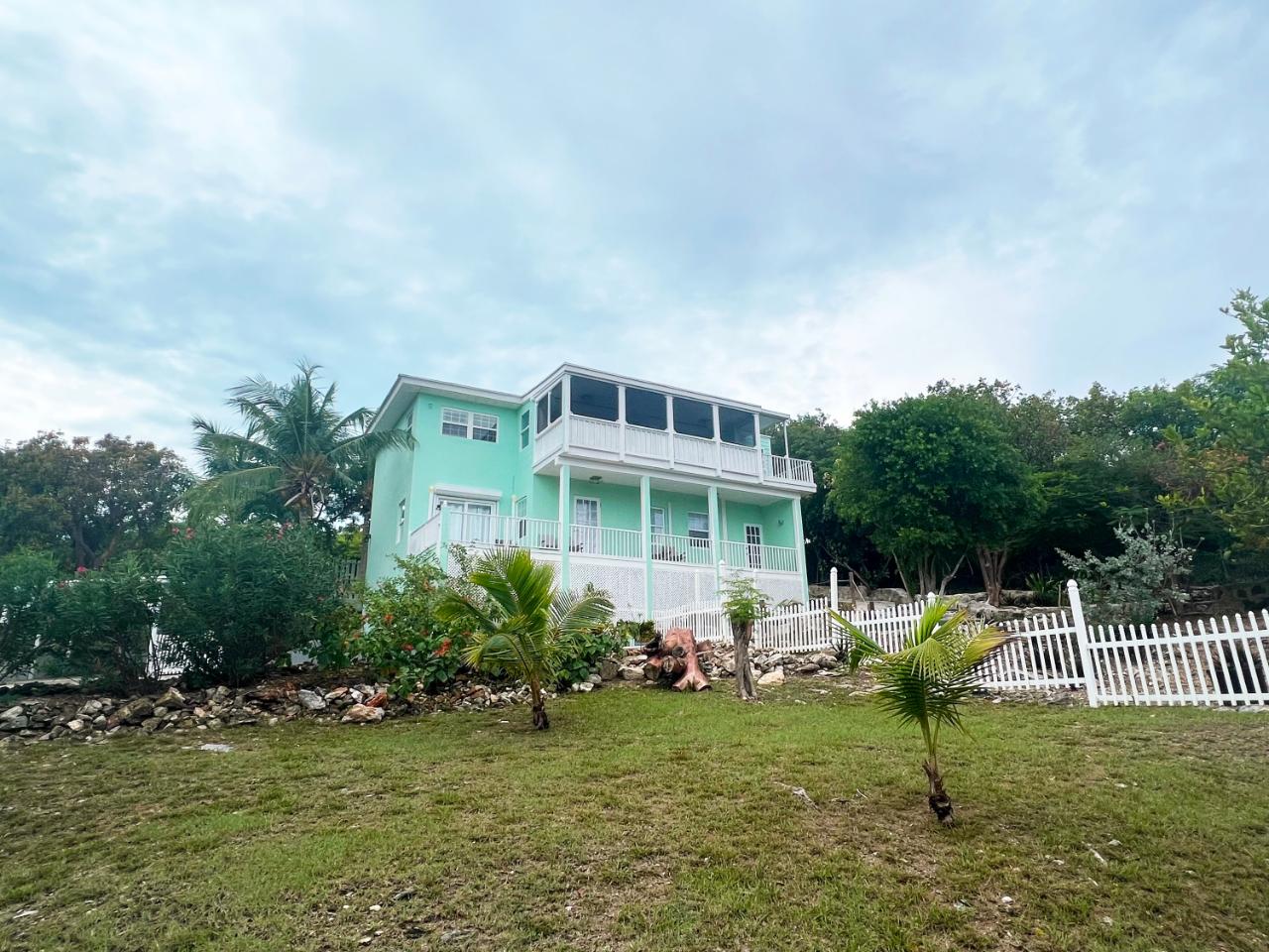 /listing-single-family-home-in-exuma-harbour-estates-49972.html from Coldwell Banker Bahamas Real Estate