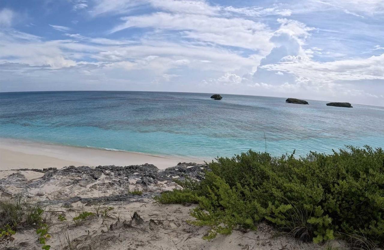 /listing-lots-acreage-in-bahama-sound-68293.html from Coldwell Banker Bahamas Real Estate