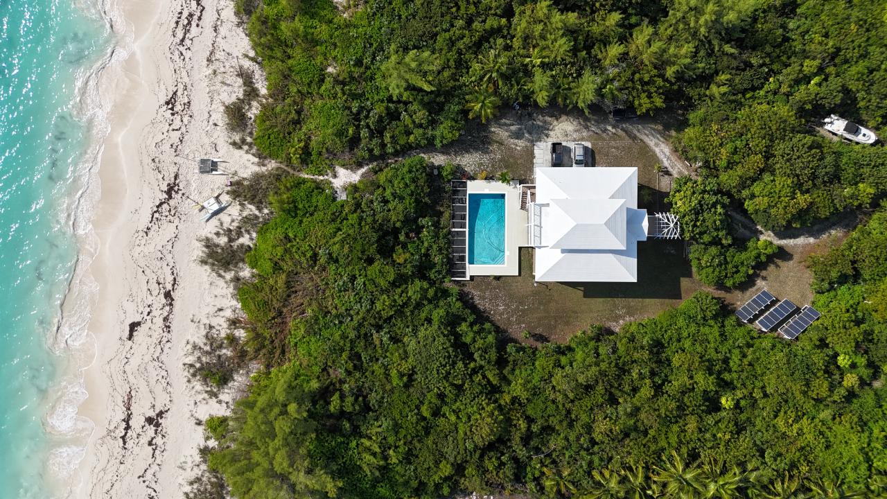 /listing-single-family-home-in-bahama-palm-shores-72417.html from Coldwell Banker Bahamas Real Estate