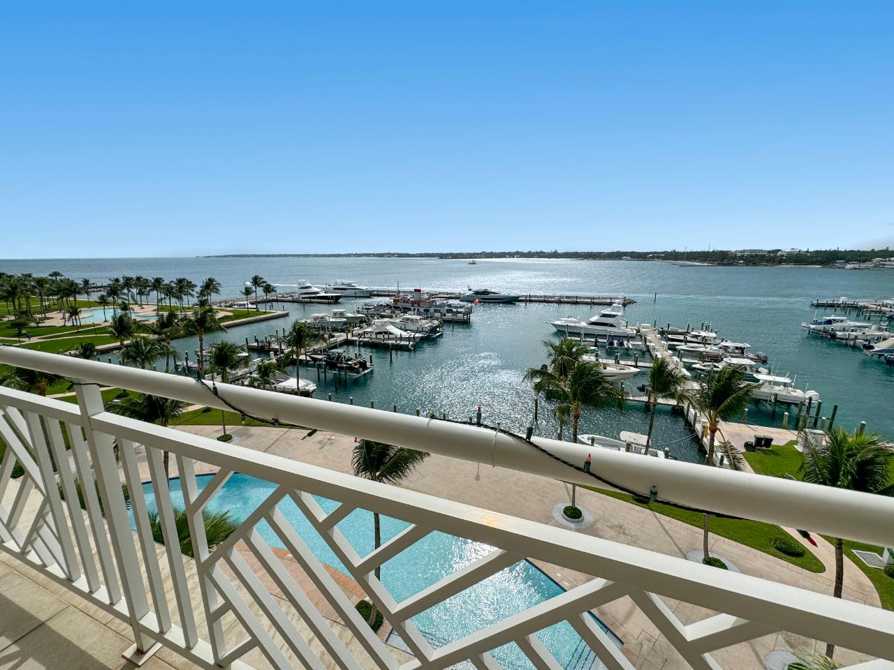 /listing-condo-in-paradise-island-66562.html from Coldwell Banker Bahamas Real Estate