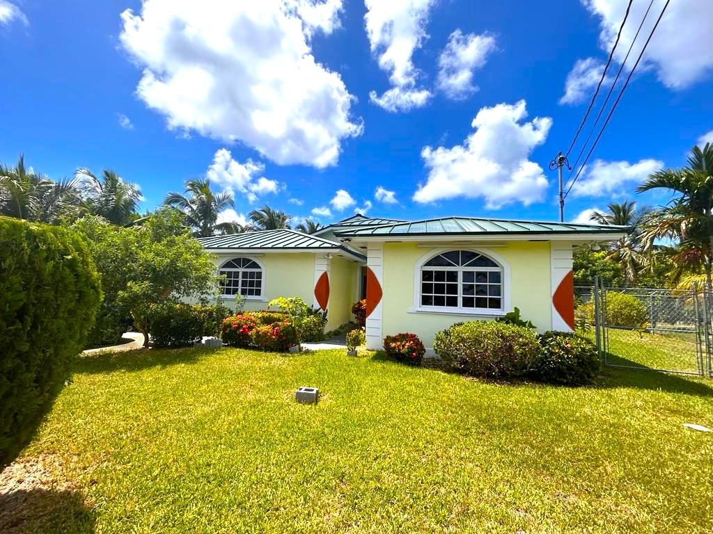 /listing-single-family-home-in-bahamia-66960.html from Coldwell Banker Bahamas Real Estate