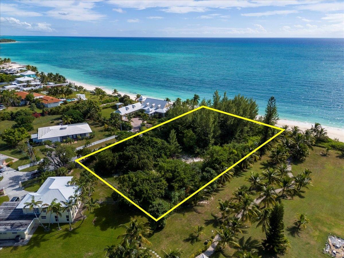 /listing-lots-acreage-in-lucaya-54204.html from Coldwell Banker Bahamas Real Estate