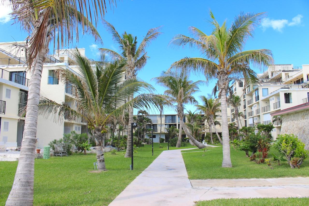 /listing-condo-in-lucaya-54718.html from Coldwell Banker Bahamas Real Estate