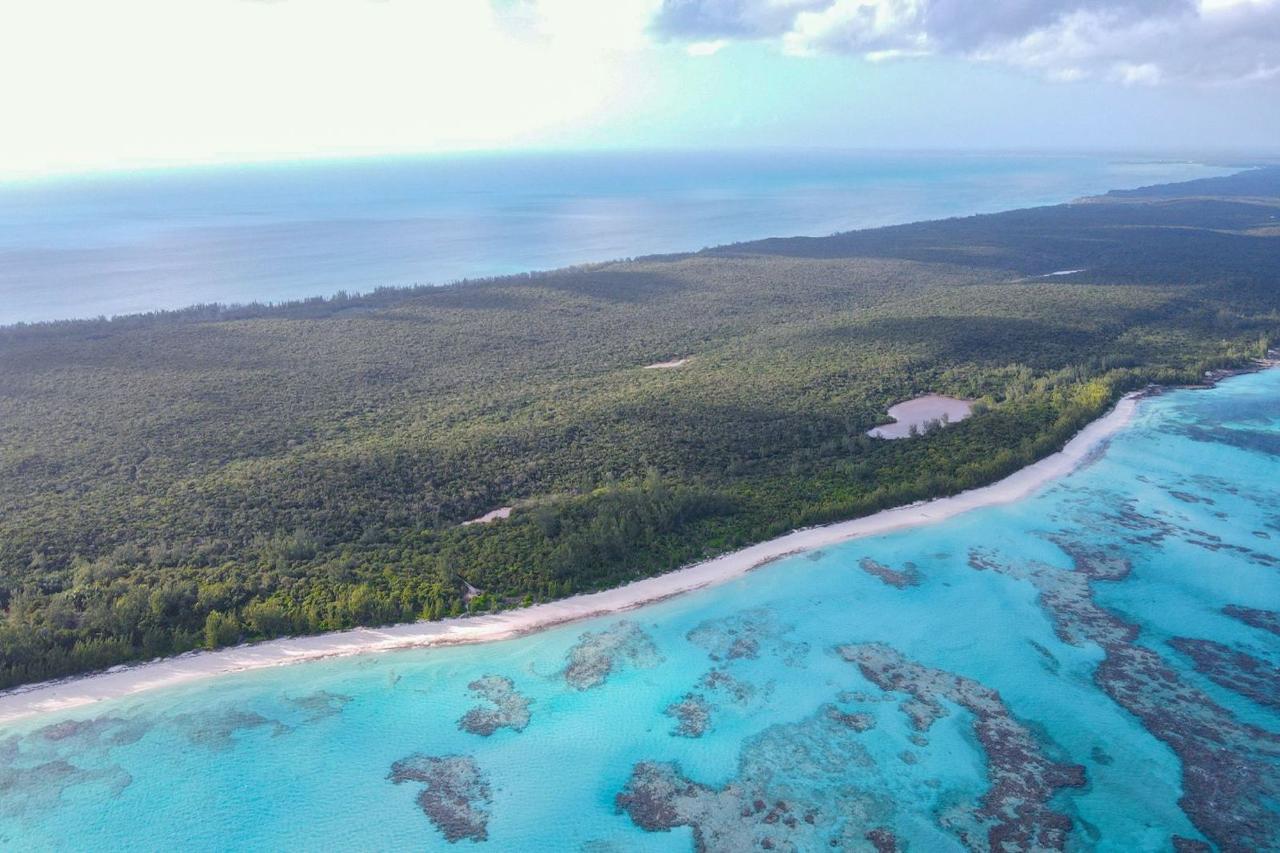 /listing-lots-acreage-in-tarpum-bay-64732.html from Coldwell Banker Bahamas Real Estate