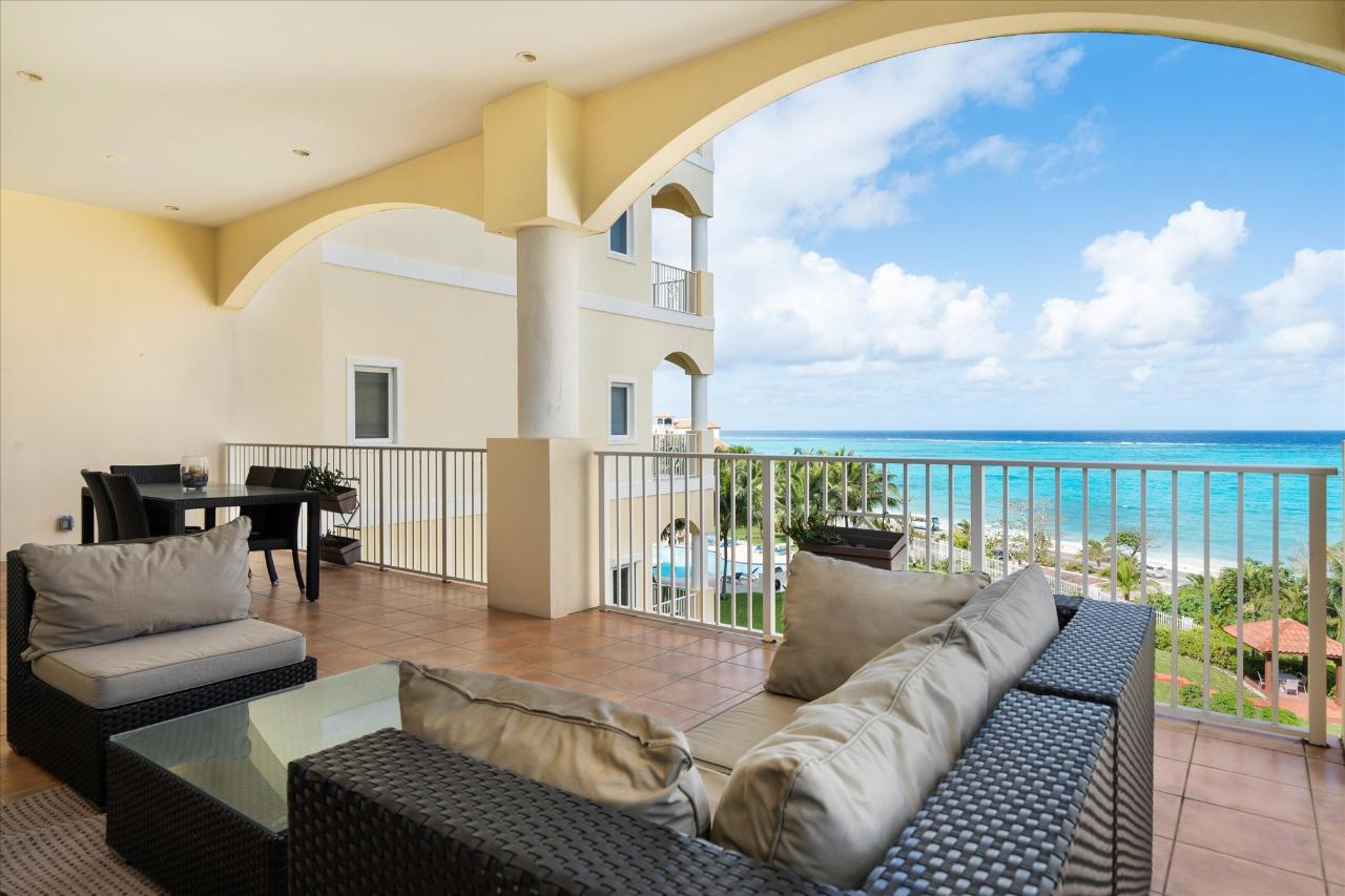 /listing-condo-in-west-bay-street-66745.html from Coldwell Banker Bahamas Real Estate