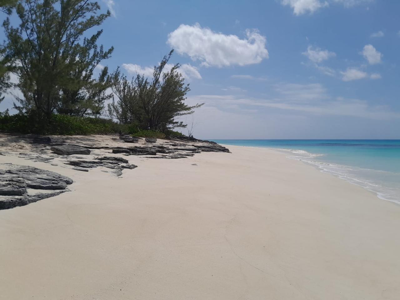 /listing-lots-acreage-in-cockburn-town-60169.html from Coldwell Banker Bahamas Real Estate