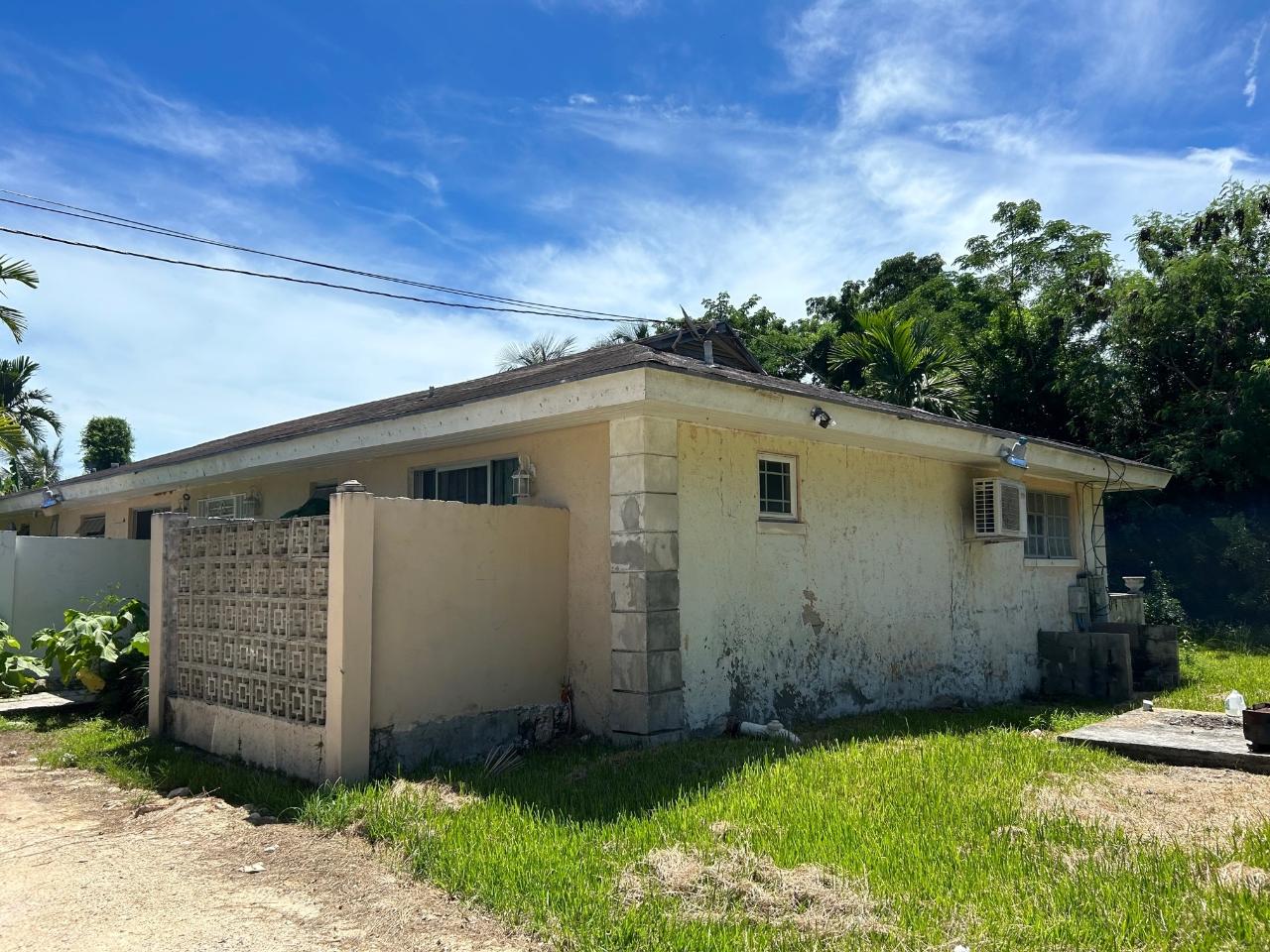 /listing-single-family-home-in-gladstone-road-62704.html from Coldwell Banker Bahamas Real Estate