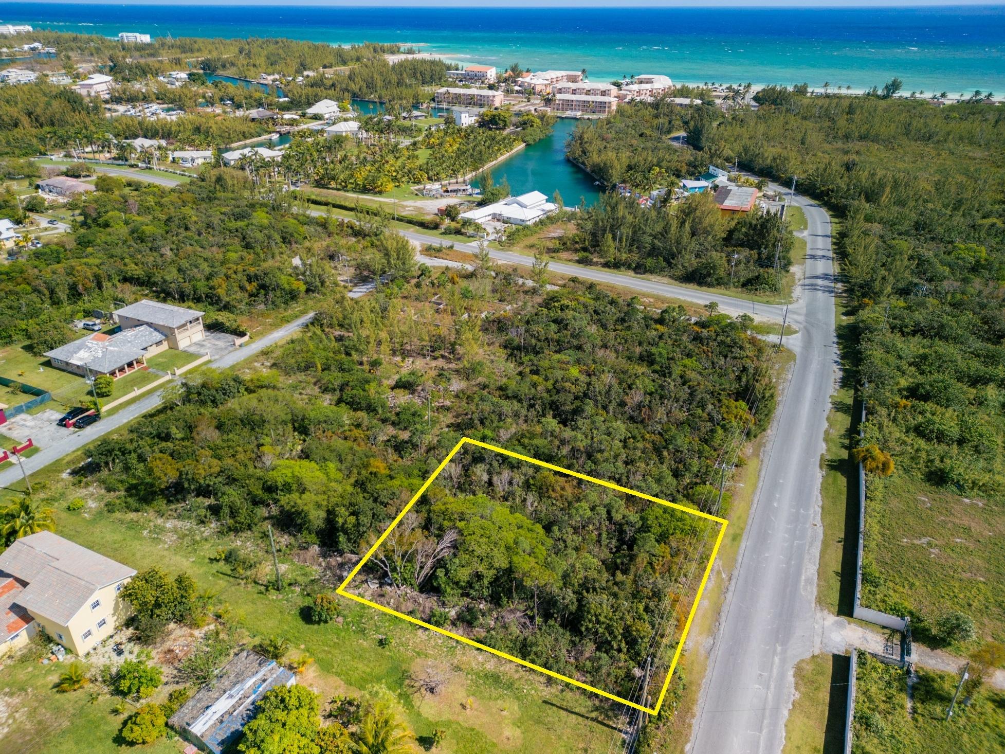 /listing-lots-acreage-in-lucaya-64257.html from Coldwell Banker Bahamas Real Estate