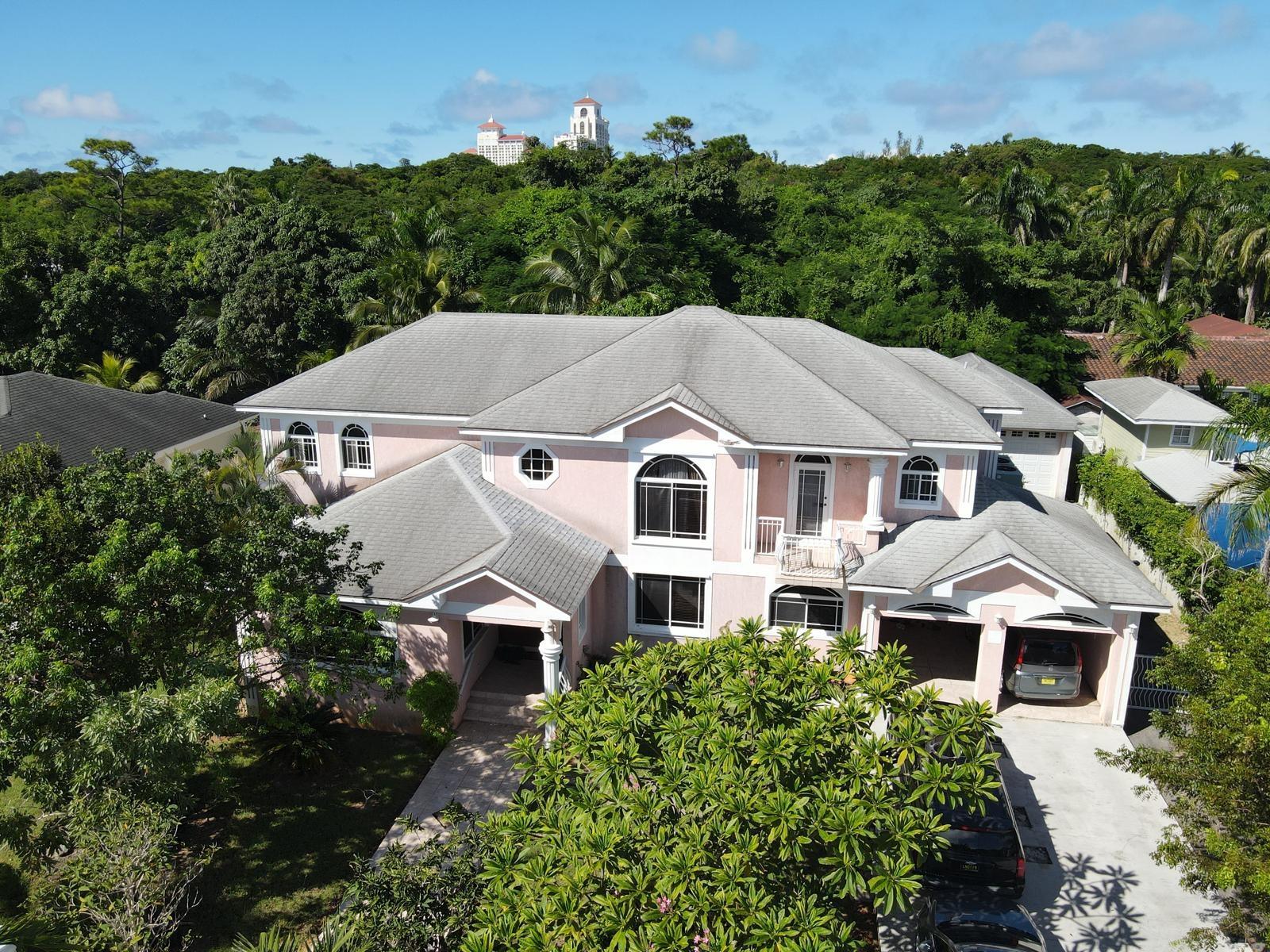 /listing-single-family-home-in-skyline-64412.html from Coldwell Banker Bahamas Real Estate