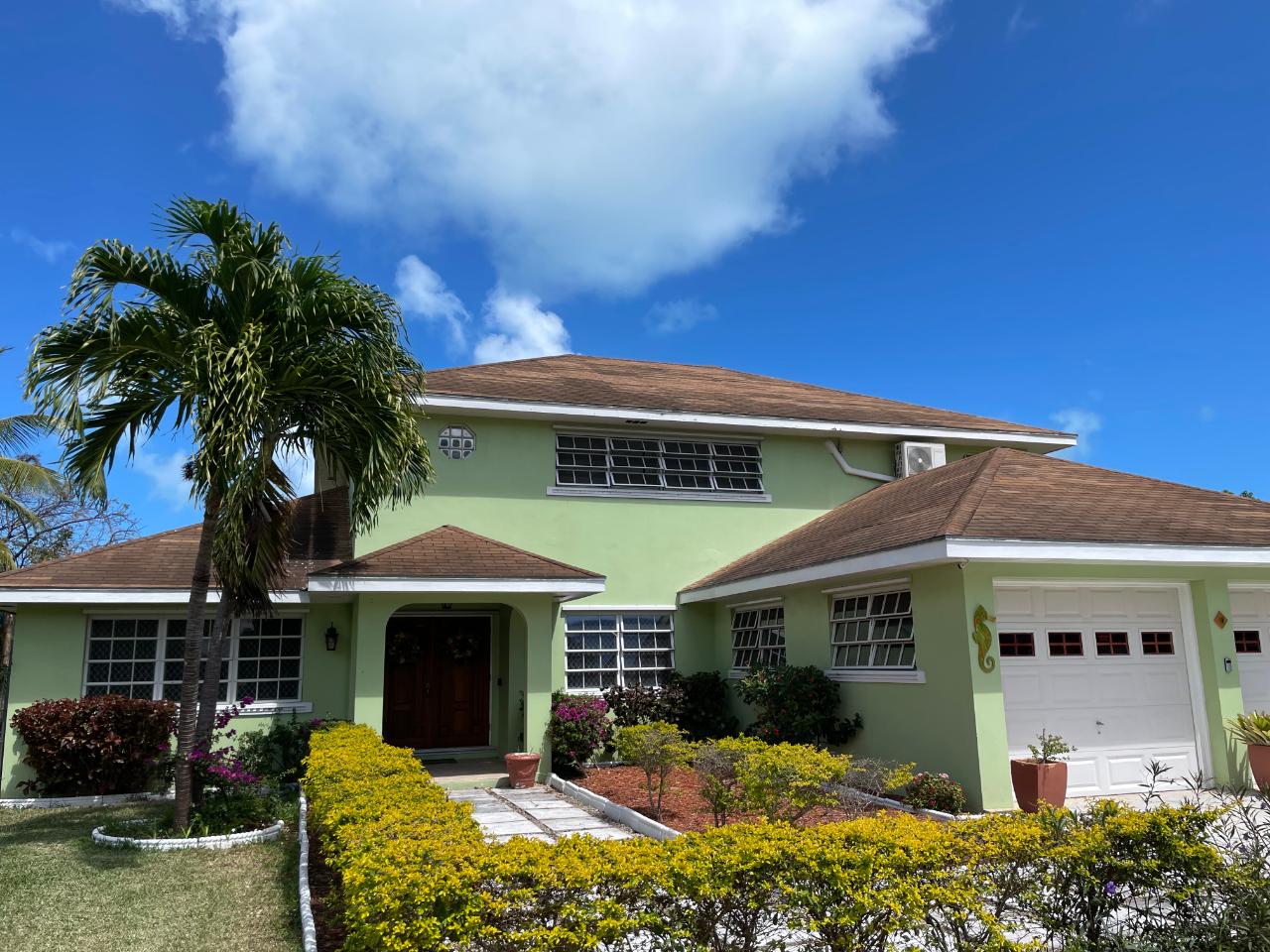 /listing-single-family-home-in-winton-68224.html from Coldwell Banker Bahamas Real Estate