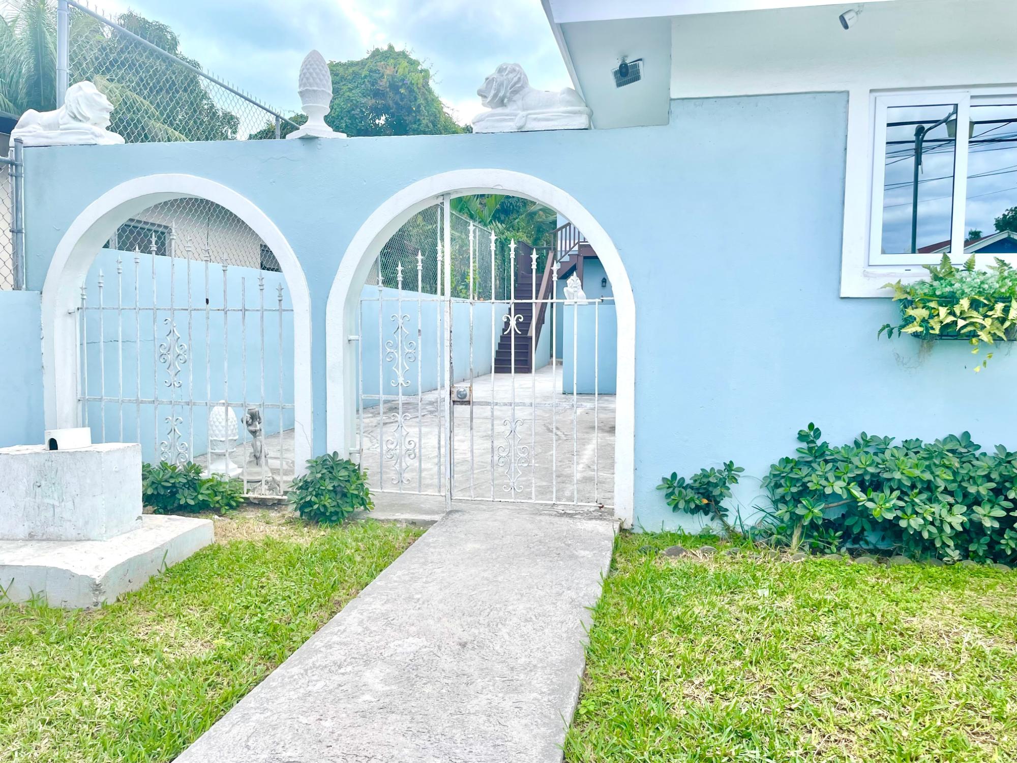 /listing-fourplex-in-east-street-68305.html from Coldwell Banker Bahamas Real Estate